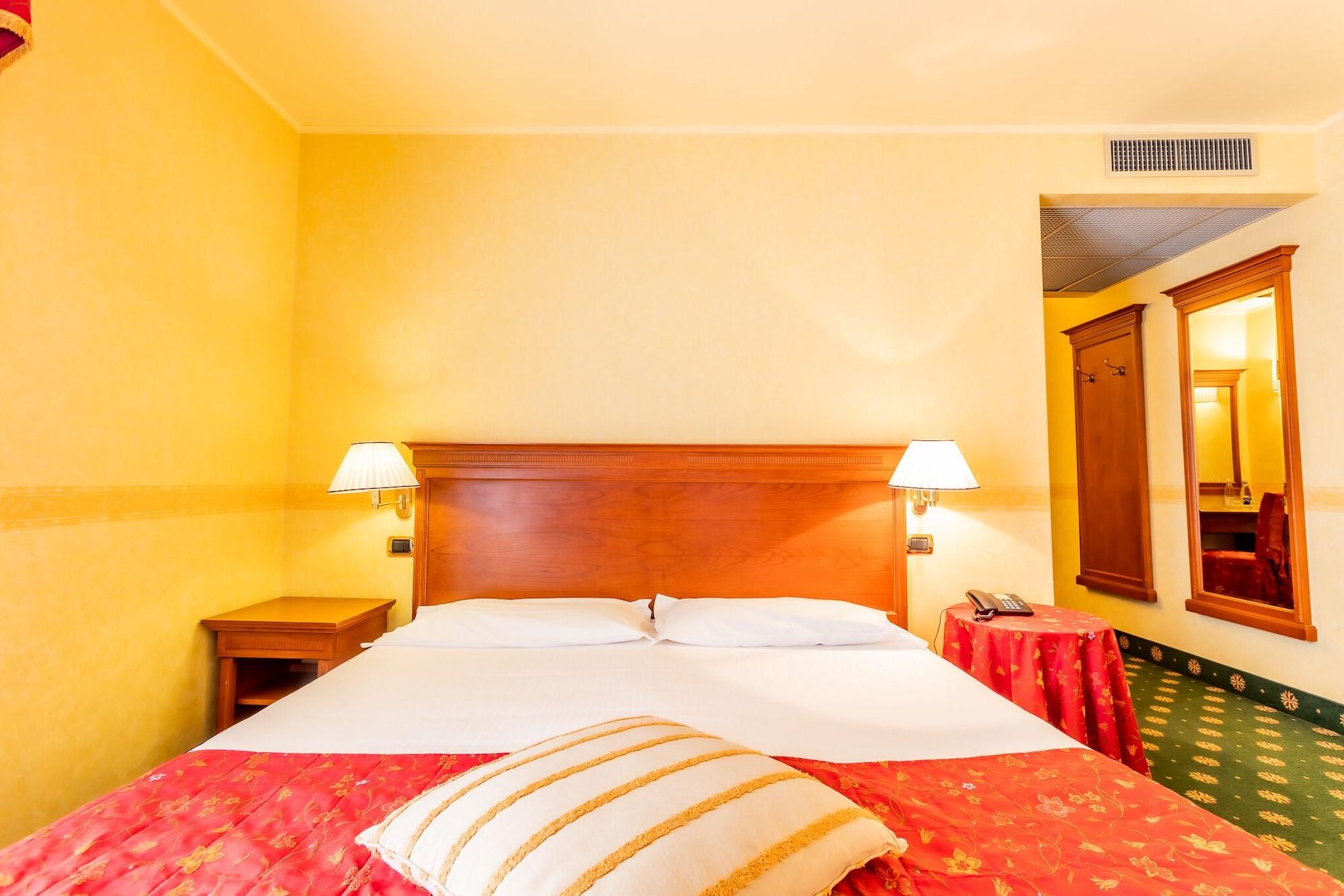 Hotel Cristallo Colle Colle Sestriere Zewnętrze zdjęcie