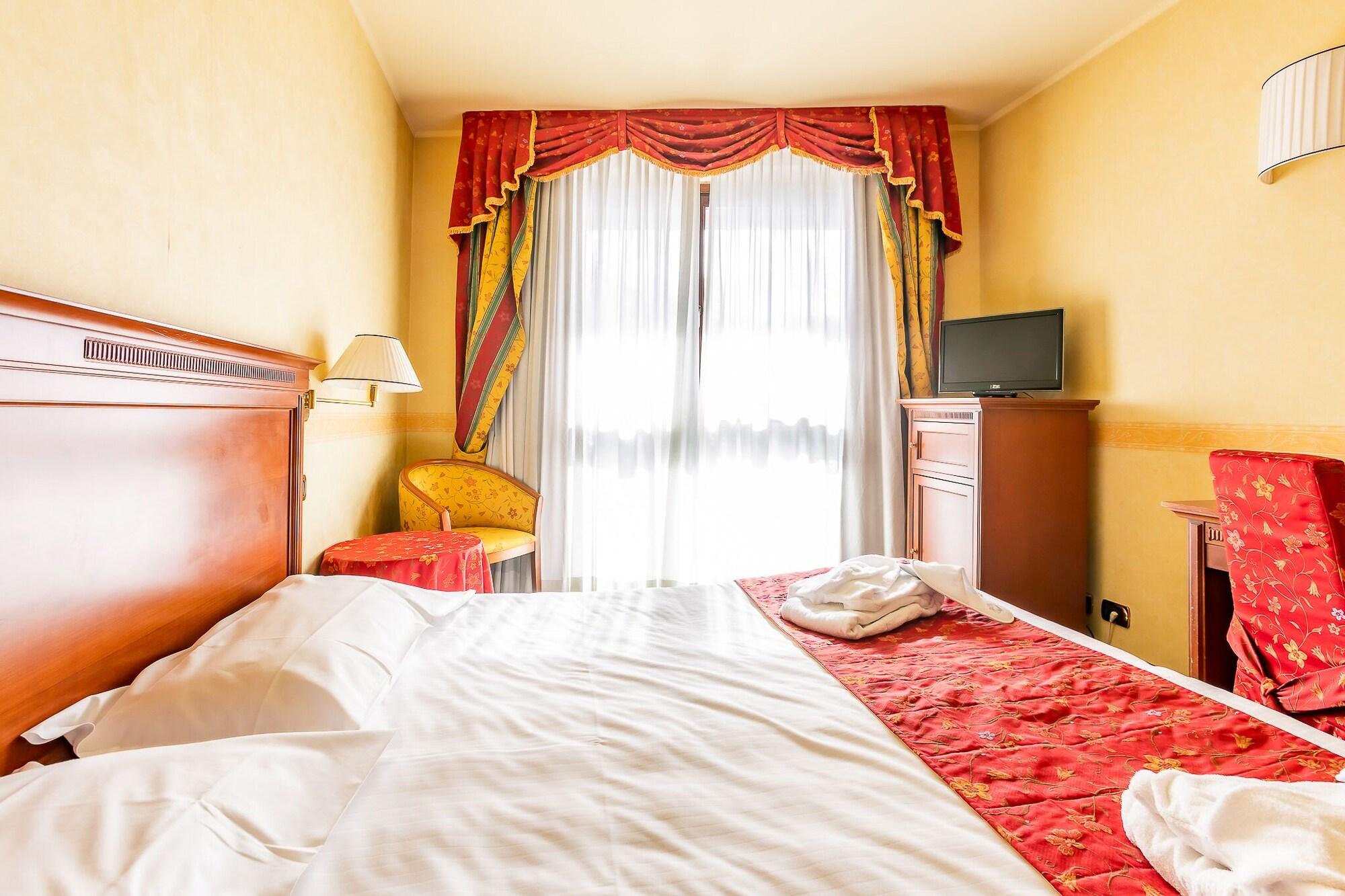 Hotel Cristallo Colle Colle Sestriere Zewnętrze zdjęcie