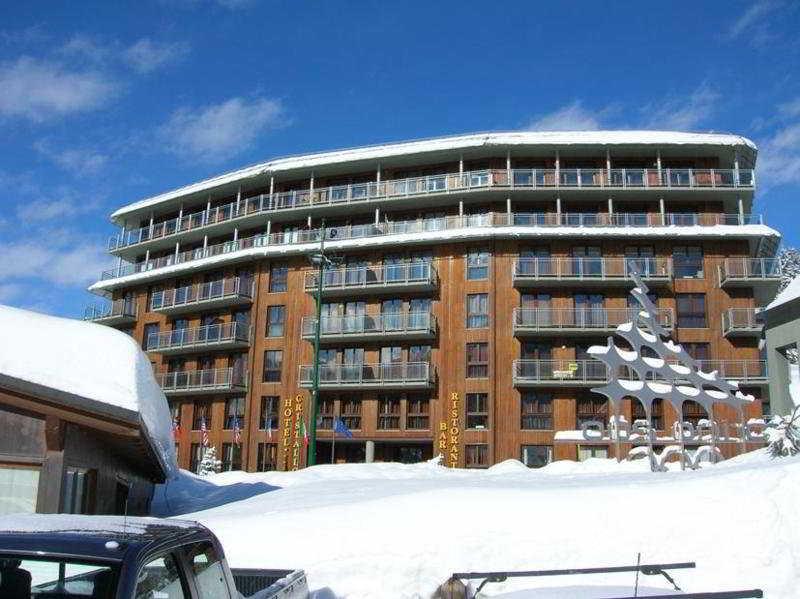 Hotel Cristallo Colle Colle Sestriere Zewnętrze zdjęcie