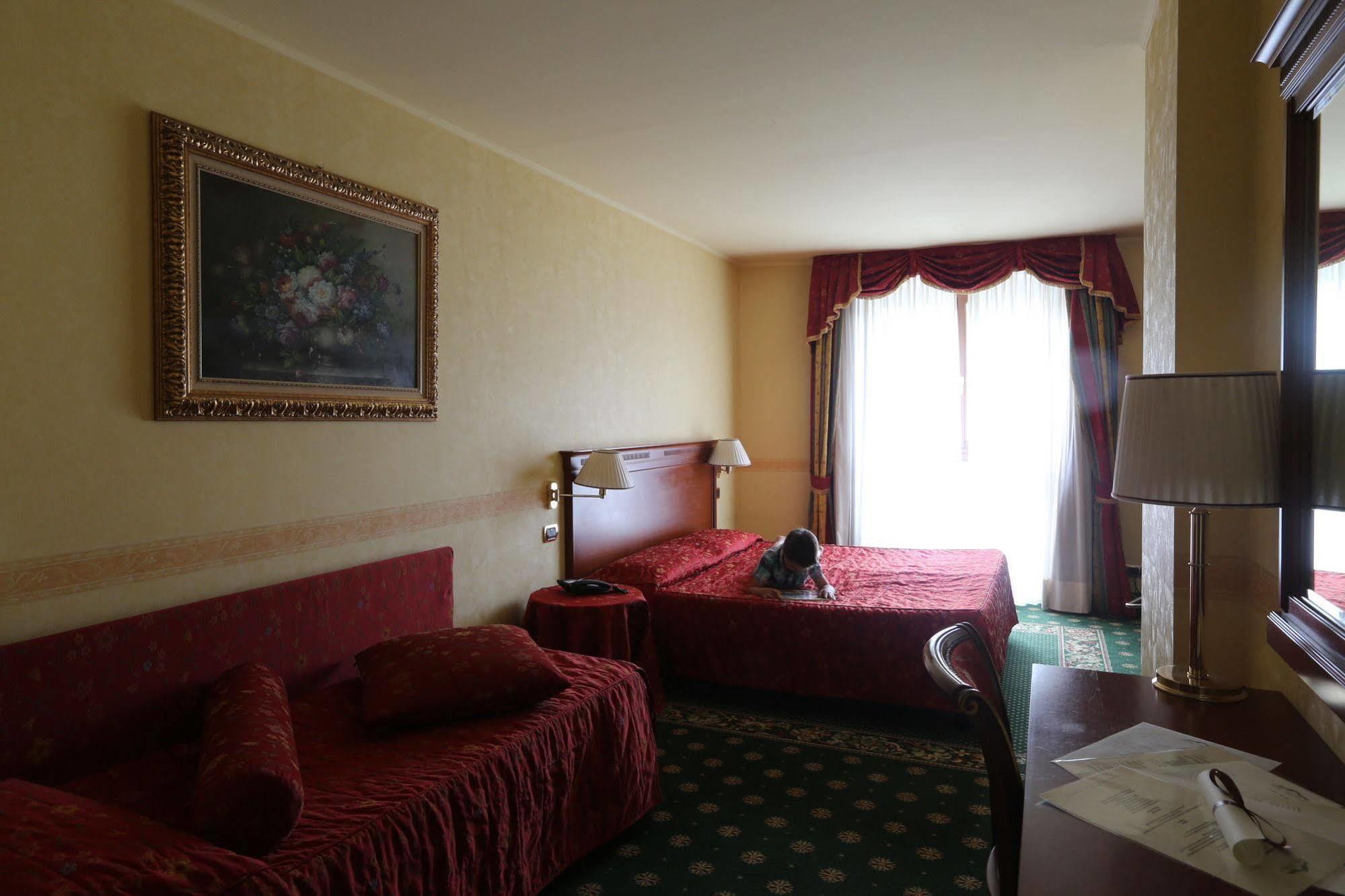Hotel Cristallo Colle Colle Sestriere Zewnętrze zdjęcie